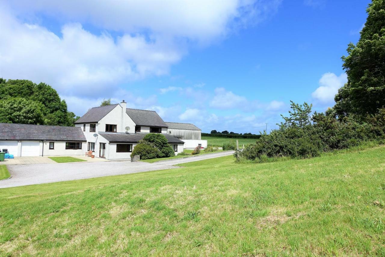 Tyddyn Crwn Country-House Apartments Beaumaris Exteriör bild